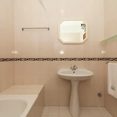 A10 - Silence Ground-floor And Pool Лагуш