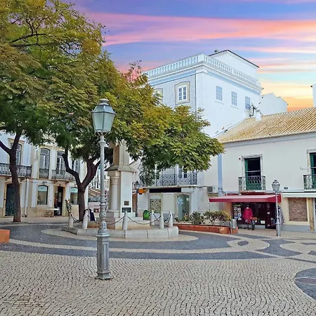 A10 - Silence Ground-floor And Pool 아파트